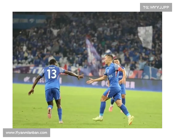 如何深入分析大连英博与上海申花比赛中的战术布局与关键因素