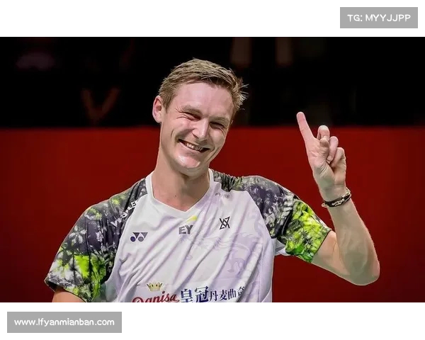 安赛龙贝里斯公开赛精彩反手抽球得分技惊四座 引爆全场掌声